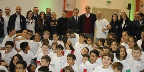 Lotto, Coni e Lottomatica insieme per “Vincere da Grandi”. Cairoli (Lottomatica): “Importanza della collaborazione fra pubblico e privato” Lotto, Coni e Lottomatica insieme per “Vincere da Grandi”. Cairoli (Lottomatica): “Importanza della collaborazione fra pubblico e privato”