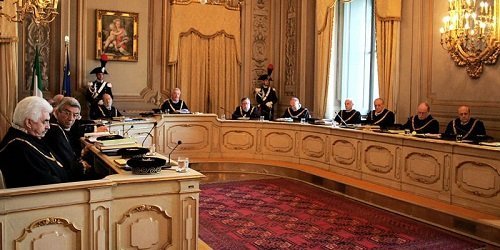 Gioco d’azzardo patologico. La Corte Costituzionale dovrà pronunciarsi sulla inclusione delle caserme militari tra i ‘luoghi sensibili’ corte costituzionale