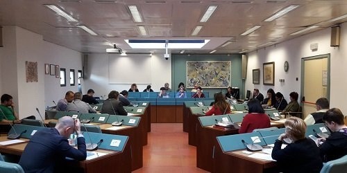 Emilia Romagna. Passa in commissione Sanità il pdl Pruccoli (Pd) per vietare ai minori le slot con premi non in denaro Emilia Romagna. Passa in commissione Sanità il pdl Pruccoli (Pd) per vietare ai minori le slot con premi non in denaro