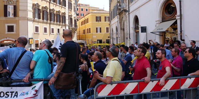 Manovra di bilancio e tasse sulle slot. Operatori pronti a scendere in piazza Manovra di bilancio e tasse sulle slot. Operatori pronti a scendere in piazza