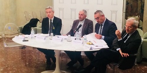 Violante (pres. Camera dei deputati): “Chi gioca illegalmente è come se pagasse una tassa alla mafia” Violante (pres. Camera dei deputati): “Chi gioca illegalmente è come se pagasse una tassa alla mafia”