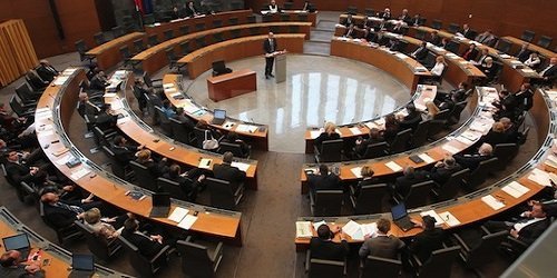Slovenia: l’azzardo illegale fa paura, il regolatore chiede ai giocatori di collaborare e denunciare Slovenia: l’azzardo illegale fa paura, il regolatore chiede ai giocatori di collaborare e denunciare