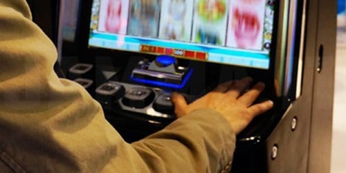 Cantù (CO), al lavoro su ordinanza per limitare orari slot e sale giochi slot