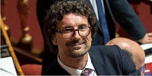 Decreto dignità, Toninelli (Ministro Infrastrutture): azzardopatia malattia endemica del Paese. Salvini (Ministro Interno): bene lotta a gioco d’azzardo toninelli