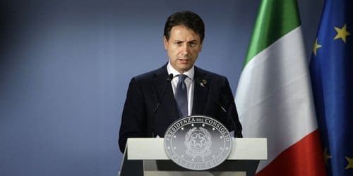 Coronavirus. Misure emergenza diffusione virus estese in tutta Italia. Bar chiusi dalle 18.00 (TESTO) Conte Premier