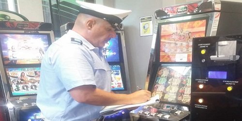 Mancato rispetto limiti orari slot, multa da 1000 euro a titolare bar di Scafati (SA) Mancato rispetto limiti orari slot, multa da 1000 euro a titolare bar di Scafati (SA)