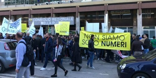 Manifestazione lavoratori del gioco: in piazza anche l’associazione ‘Non Siamo Solo Numeri’ Manifestazione lavoratori del gioco: in piazza anche l’associazione ‘Non Siamo Solo Numeri’