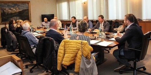 Valle d’Aosta. Sapar e tabaccai in audizione su pdl divieto di apertura di spazi per il gioco d’azzardo Valle d’Aosta. Sapar e tabaccai in audizione su pdl divieto di apertura di spazi per il gioco d’azzardo