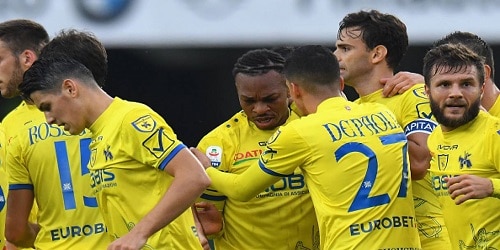 Calcio e sponsor scommesse, la stagione è salva. Ma quanto valgono questi accordi? Calcio e sponsor scommesse, la stagione è salva. Ma quanto valgono questi accordi?
