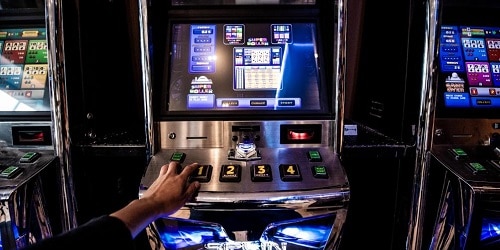 Belgio. Coronavirus, il governo allenta le misure. Nessuna decisione su giochi e scommesse Belgio. Coronavirus, il governo allenta le misure. Nessuna decisione su giochi e scommesse