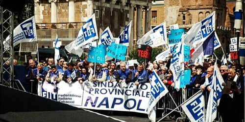 Fit e Sts in piazza l’8 maggio a Roma per chiedere più tutele, blocco di distanziometri e limiti orari al gioco e della riduzione dell’aggio Fit e Sts in piazza l’8 maggio a Roma per chiedere più tutele, blocco di distanziometri e limiti orari al gioco e della riduzione dell’aggio