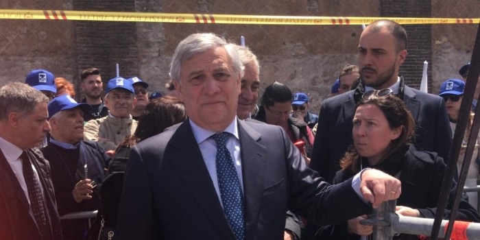 Tajani (FI) su riaperture: “Proporremo al governo un nostro crono-programma” Tajani (FI) su riaperture: “Proporremo al governo un nostro crono-programma”
