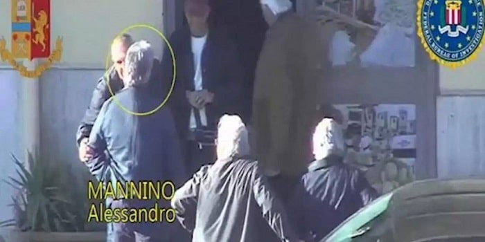 Mafia, blitz Polizia-Fbi: estorsioni ad esercenti per l’installazione di slot e vlt (video) Mafia, blitz Polizia-Fbi: estorsioni ad esercenti per l’installazione di slot e vlt (video)