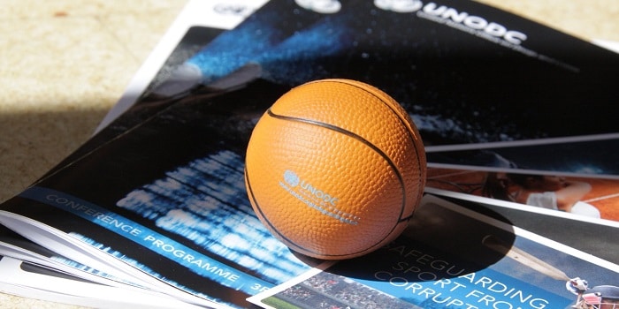 Lo sport deve essere libero dalle scommesse illegali, afferma il direttore esecutivo dell’UNODC Lo sport deve essere libero dalle scommesse illegali, afferma il direttore esecutivo dell’UNODC