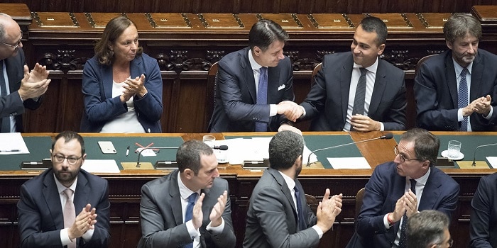 A TESTA ALTA. “Ho sconfitto la Camorra, ma contro la violenza dello Stato non ho possibilità di reagire”. La storia di Bruno, titolare di due agenzie di scommesse nel Napoletano A TESTA ALTA. “Ho sconfitto la Camorra, ma contro la violenza dello Stato non ho possibilità di reagire”. La storia di Bruno, titolare di due agenzie di scommesse nel Napoletano