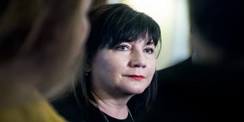 Repubblica Ceca. Schillerová (Min. Finanze): ‘Il numero delle slot si è stato dimezzato. Lo Stato sta portando l’azzardo su Internet’ Repubblica Ceca. Schillerová (Min. Finanze): ‘Il numero delle slot si è stato dimezzato. Lo Stato sta portando l’azzardo su Internet’