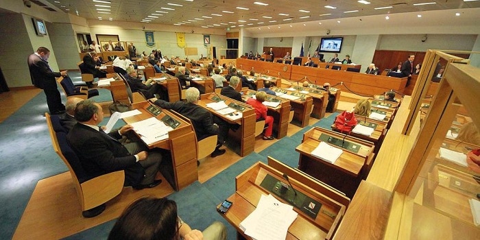 Campania, in consiglio l’esame del testo unificato “Disposizioni per la prevenzione e la cura del disturbo da gioco d’azzardo” Campania, in consiglio l’esame del testo unificato “Disposizioni per la prevenzione e la cura del disturbo da gioco d’azzardo”