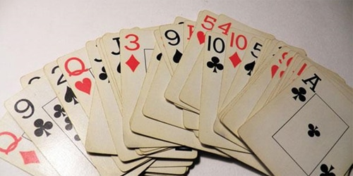 La storia dei giochi di carte tradizionali: dal Poker alla Briscola La storia dei giochi di carte tradizionali: dal Poker alla Briscola