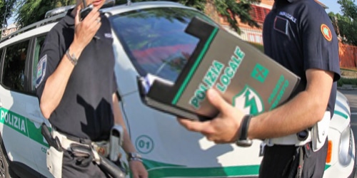 Sorpresi a giocare con le slot in una sala giochi a Santa Maria Capua Vetere (CE): sanzionati titolare e clienti, attività chiusa Sorpresi a giocare con le slot in una sala giochi a Santa Maria Capua Vetere (CE): sanzionati titolare e clienti, attività chiusa