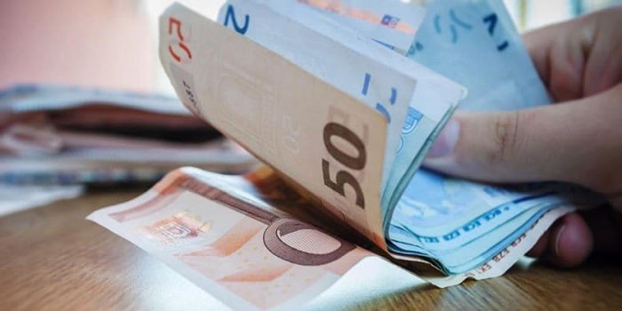 Gratta e Vinci, a Foligno (PG) vinti 50mila euro “Il Miliardario Maxi” Gratta e Vinci, a Foligno (PG) vinti 50mila euro “Il Miliardario Maxi”