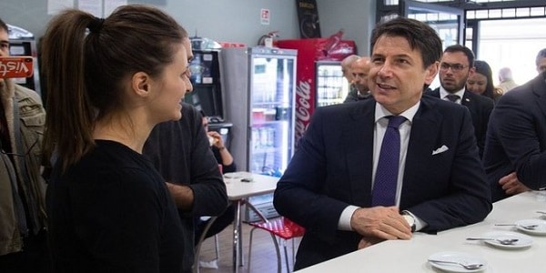 FIPE: “Aperture bar e intrattenimento dal 1 giugno: si rischia il fallimento di 50.000 imprese” FIPE: “Aperture bar e intrattenimento dal 1 giugno: si rischia il fallimento di 50.000 imprese”