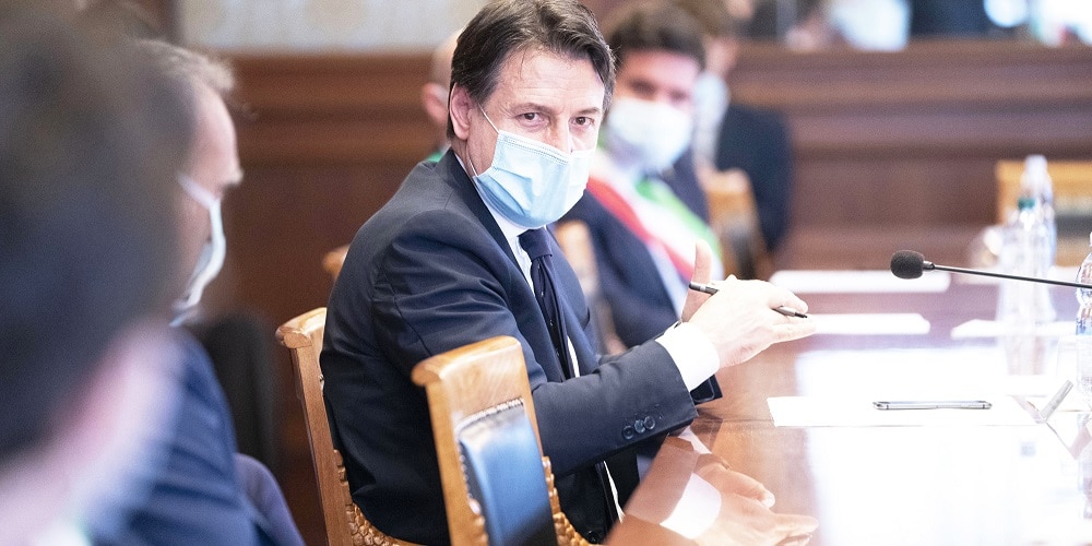 Il decreto Liquidità è un flop. Bar e esercizi commerciali non hanno ricevuto un euro Il decreto Liquidità è un flop. Bar e esercizi commerciali non hanno ricevuto un euro