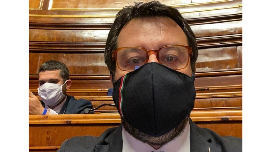 Lotteria scontrini, Salvini (Lega) al premier Conte: “Tienitela per altri momenti” Lotteria scontrini, Salvini (Lega) al premier Conte: “Tienitela per altri momenti”
