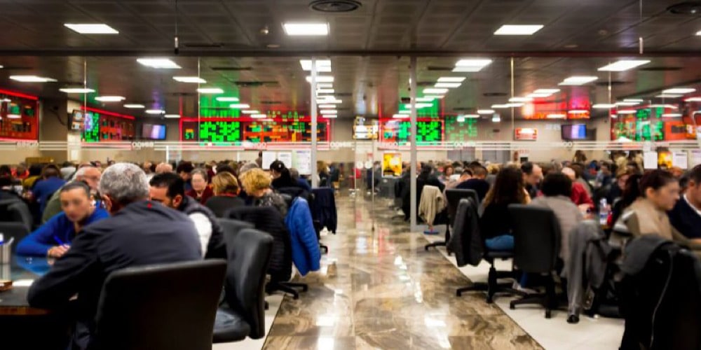 A TESTA ALTA: “Il gioco non e’ un insulto”. La storia di Valentina, lavoratrice in una sala Bingo A TESTA ALTA: “Il gioco non e’ un insulto”. La storia di Valentina, lavoratrice in una sala Bingo