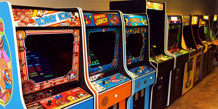 A TESTA ALTA. “Nato in una sala giochi, mi stupisco della incompetenza di certi politici”. Storia di Salvatore e della sua impresa di gestione in Calabria A TESTA ALTA. “Nato in una sala giochi, mi stupisco della incompetenza di certi politici”. Storia di Salvatore e della sua impresa di gestione in Calabria