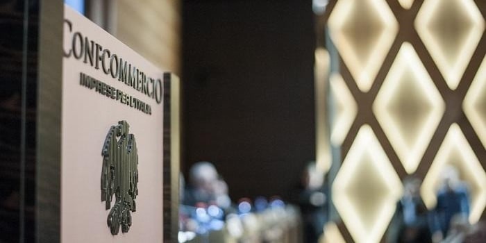 Confcommercio: “Covid, per il terziario flessione drammaticamente pesante. Intrattenimento tra i settori più colpiti” Confcommercio: “Covid, per il terziario flessione drammaticamente pesante. Intrattenimento tra i settori più colpiti”