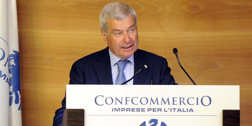 Green pass, Sangalli (Confcommercio): “L’obbligo va esteso anche ad altre categorie di lavoratori” Green pass, Sangalli (Confcommercio): “L’obbligo va esteso anche ad altre categorie di lavoratori”