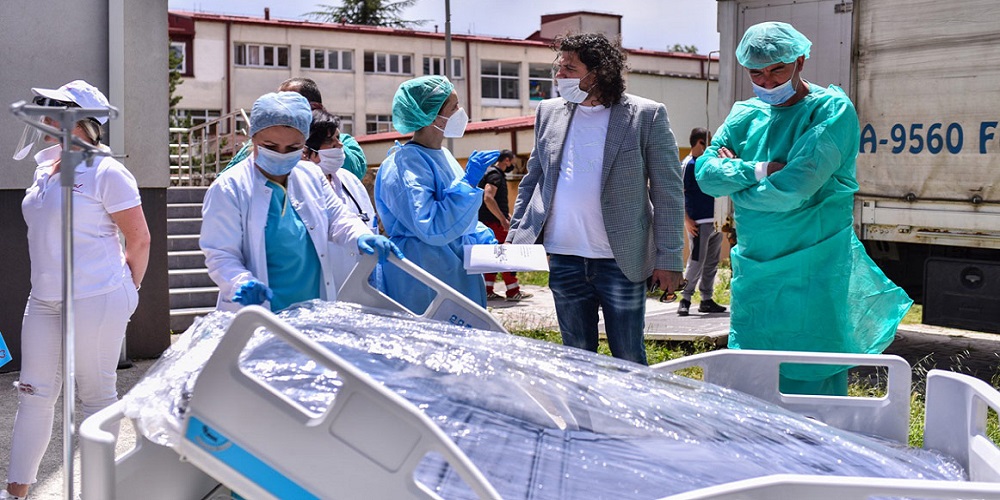 Macedonia. NOVOMATIC e APEX donano forniture mediche per un valore di 200.000 euro per contrastare il Covid-19 Macedonia. NOVOMATIC e APEX donano forniture mediche per un valore di 200.000 euro per contrastare il Covid-19