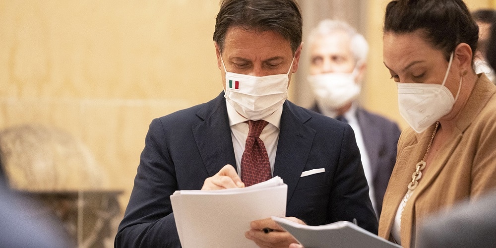 Covid-19, Conte: “Escludo nuovo lockdown generalizzato” Covid-19, Conte: “Escludo nuovo lockdown generalizzato”
