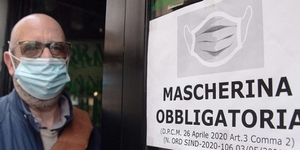 Dal 20 aprile si decide su obbligo mascherine, attesa sulle nuove linee guida per sale giochi e bingo Dal 20 aprile si decide su obbligo mascherine, attesa sulle nuove linee guida per sale giochi e bingo