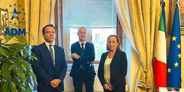 Adm, il direttore Minenna ricevuto dal ministro Lamorgese: illustrati i risultati riportati nel Libro Blu Adm, il direttore Minenna ricevuto dal ministro Lamorgese: illustrati i risultati riportati nel Libro Blu