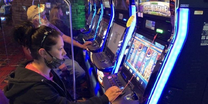 AVVENIRE: pressioni per riapertura sale giochi e scommesse, ma gli esperti frenano AVVENIRE: pressioni per riapertura sale giochi e scommesse, ma gli esperti frenano