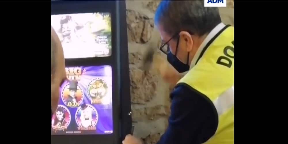 Anagni (FR): repressione gioco illegale nel Lazio, sequestrati 3 apparecchi da intrattenimento Anagni (FR): repressione gioco illegale nel Lazio, sequestrati 3 apparecchi da intrattenimento