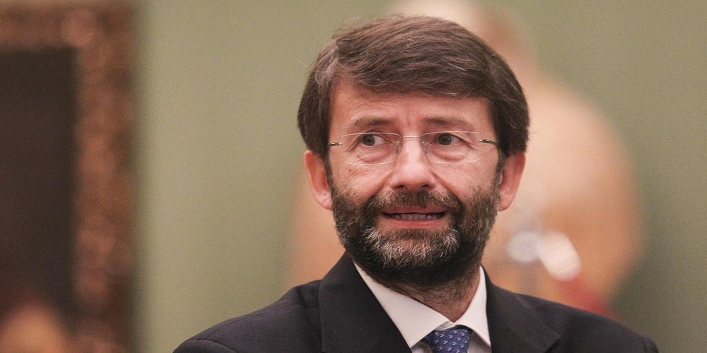 COVID. Franceschini annuncia: riapertura teatri e cinema il 27 marzo in zona gialla COVID. Franceschini annuncia: riapertura teatri e cinema il 27 marzo in zona gialla