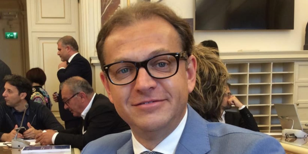 Sale da gioco e non solo, interrogazione Giacometto (FI): “Crisi pandemica, prorogare esonero imposte per occupazione suolo pubblico” Sale da gioco e non solo, interrogazione Giacometto (FI): “Crisi pandemica, prorogare esonero imposte per occupazione suolo pubblico”