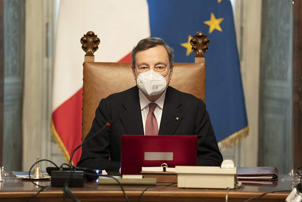 Riaperture. Oggi Draghi incontra le Regioni Riaperture. Oggi Draghi incontra le Regioni