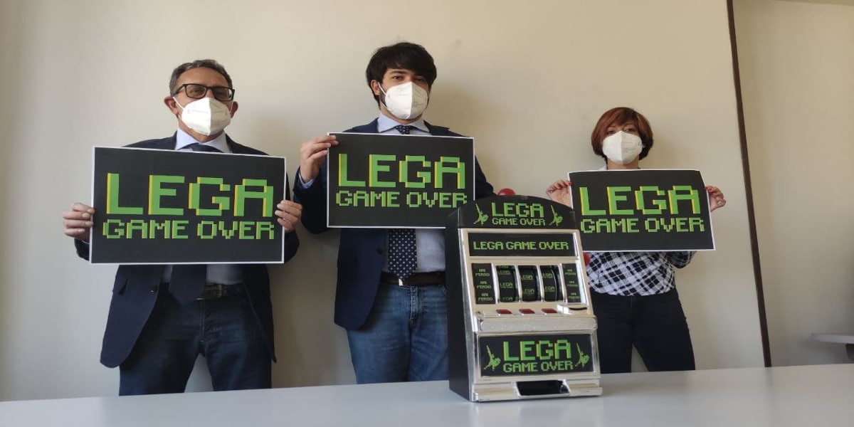 Giochi in Piemonte, Sapar contro M5S: “L’unico vero ‘game over’ riguarda la pazienza di 5.200 famiglie disperate” Giochi in Piemonte, Sapar contro M5S: “L’unico vero ‘game over’ riguarda la pazienza di 5.200 famiglie disperate”