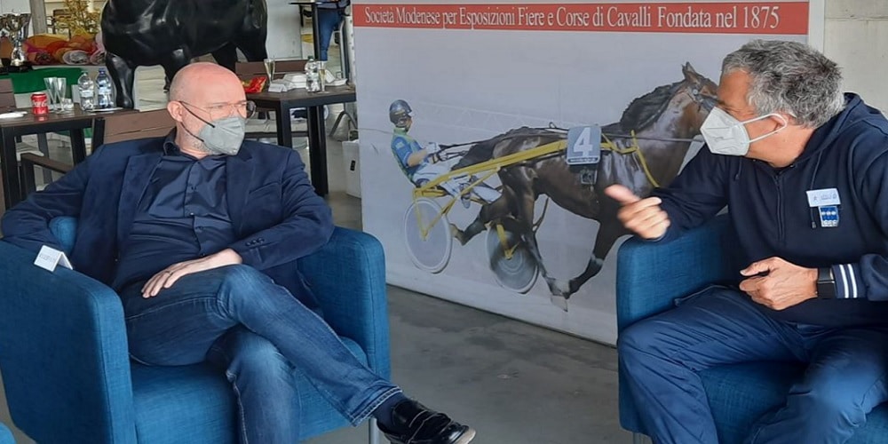 Legalità del gioco nelle scommesse ippiche. Il direttore ADM Emilia Romagna Letrari incontra il presidente Bonaccini Legalità del gioco nelle scommesse ippiche. Il direttore ADM Emilia Romagna Letrari incontra il presidente Bonaccini