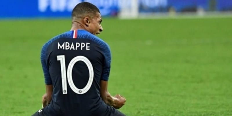 Scommesse calcio, Champions League: Dortmund-PSG, caccia a una storica finale. Mbappé ha il piede caldo, doppietta a 6,25 su Sisal Scommesse calcio, Champions League: Dortmund-PSG, caccia a una storica finale. Mbappé ha il piede caldo, doppietta a 6,25 su Sisal