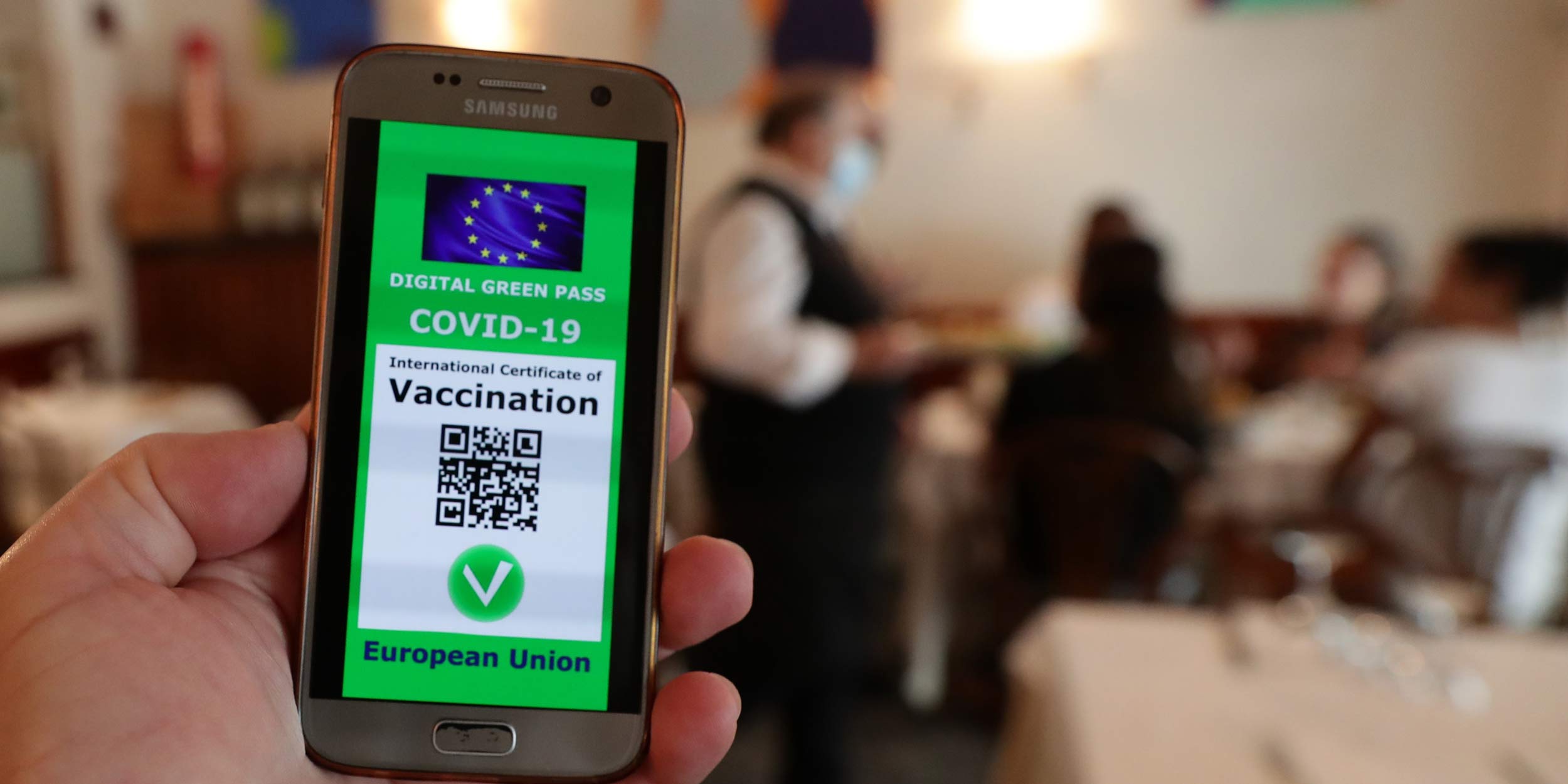 Covid e rischio zona gialla, per parchi divertimento e sale gioco confermata apertura con green pass: ecco tutte le novità Green Pass