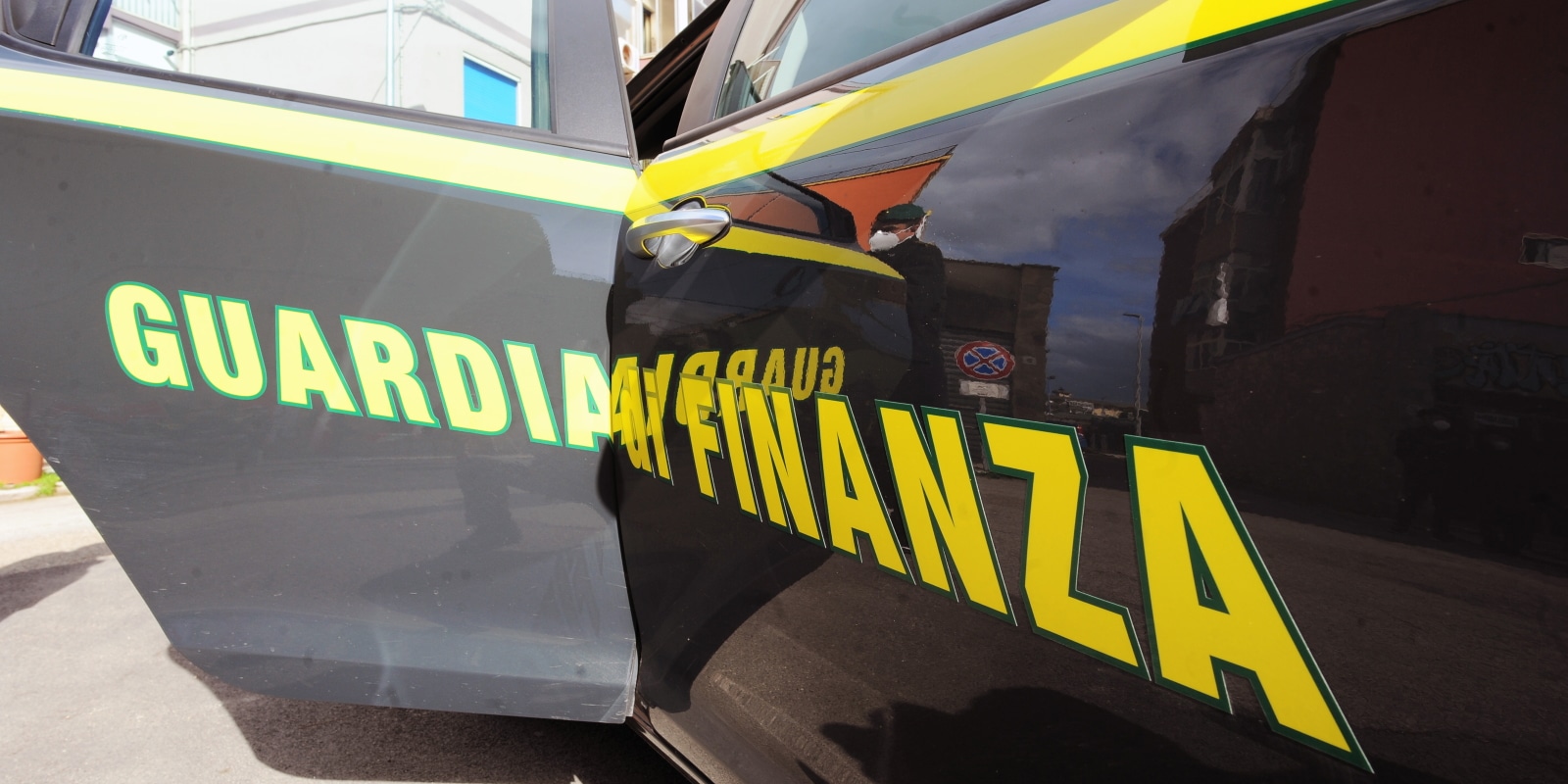 Gorizia, abusivismo finanziario con criptovalute e autoriciclaggio: sequestro preventivo per oltre mezzo milione a pluri-intestatario di conti gioco ricaricati con somme sproporzionate Guardia di Finanza