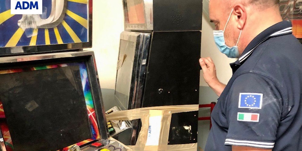 Bari. ADM sequestra 18 apparecchi da gioco irregolari: sanzioni per 180mila euro Bari. ADM sequestra 18 apparecchi da gioco irregolari: sanzioni per 180mila euro
