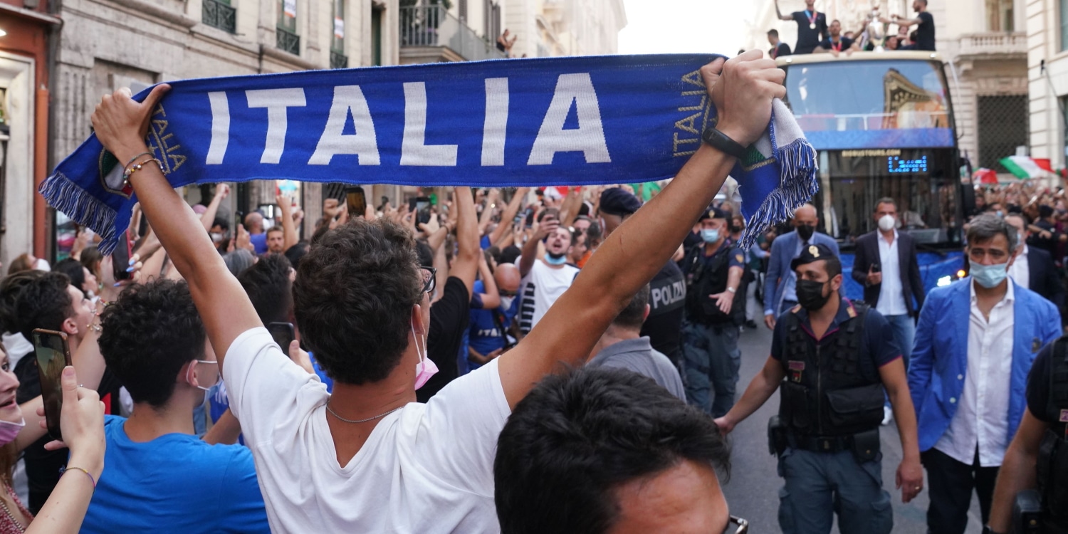 Scommesse calcio, Euro 2024: l’Italia come la Spagna, tutti i bomber a caccia di Platini. La Serbia vuole imitare Danimarca e Grecia, il suo trionfo a 100 su Sisal Calcio Italia