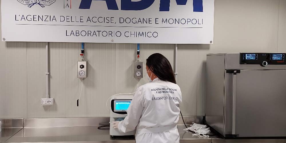 ADM, tirocini curriculari a favore di studenti che frequentano corsi di studi all’Università della Tuscia Laboratorio Chimico ADM