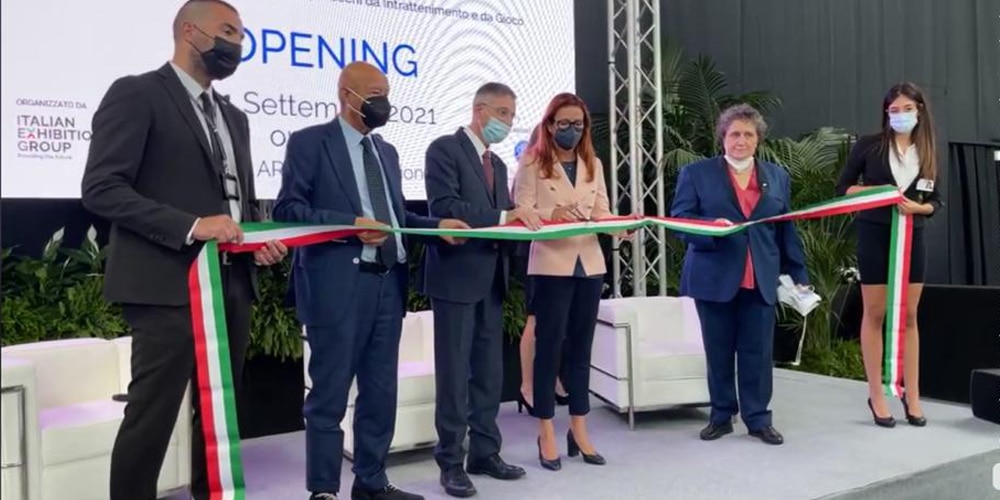 Enada Rimini, inaugurata la 33esima edizione: gli operatori del gioco al lavoro per la ripresa del settore (foto e video) Enada Rimini, inaugurata la 33esima edizione: gli operatori del gioco al lavoro per la ripresa del settore (foto e video)