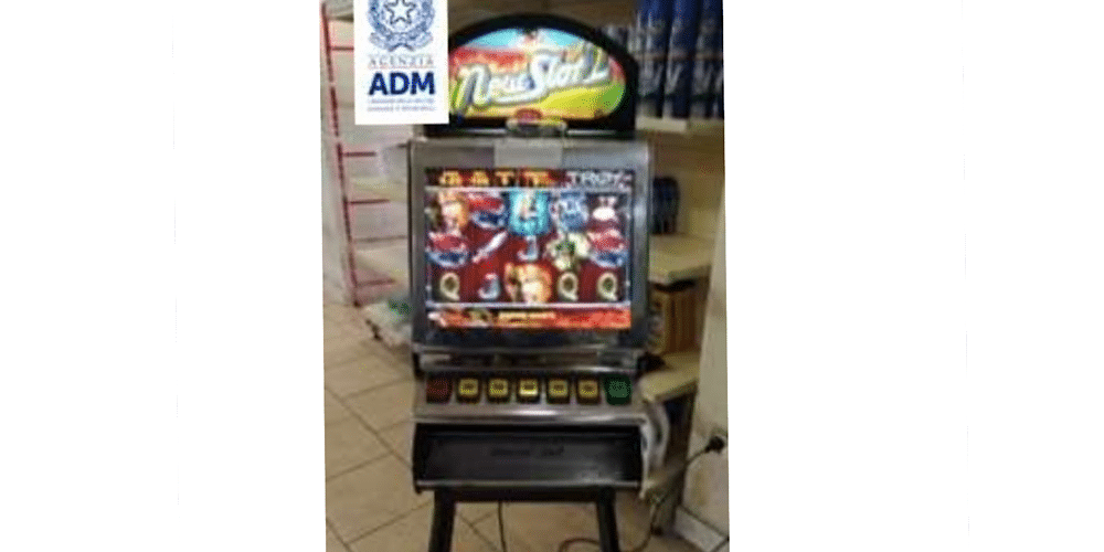 Palermo: sequestrati due apparecchi da gioco irregolari in un panificio, maxi multa da 100mila euro al titolare Palermo: sequestrati due apparecchi da gioco irregolari in un panificio, maxi multa da 100mila euro al titolare
